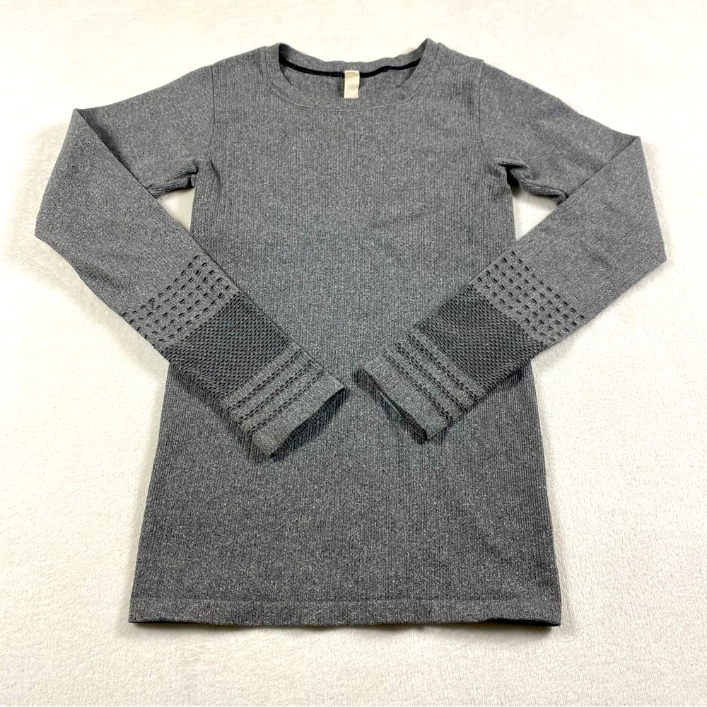 ALO Yoga North Star Seamless Performance Long Sleeve Tee Shirt Perforated